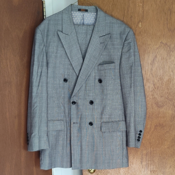 Sophisticated Double-Breasted Men's Blazer - Picture 1 of 6